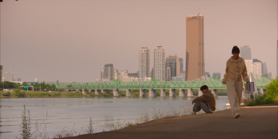 넷플릭스 '캐셔로' 속 노들섬의 모습. 한강철교와 63빌딩이 한눈에 들어온다. 사진 넷플릭스