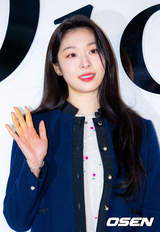 [OSEN=민경훈 기자]피겨여왕 김연아가 7일 오후 서울 성동구 성수동에서 진행된 한 럭셔리 브랜드 행사에 참석했다.이날 행사에는 한소희, 코르티스, 노정의, 세븐틴 민규, 김민주, 김연아, 남주혁이 참석해 자리를 빛냈다.전 피겨선수 김연아가 포즈를 취하고 있다. 2026.01.07 / rumi@osen.co.kr