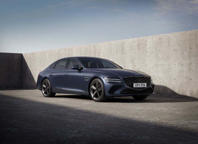 2026 G80 스포츠 패키지 세레스 블루.