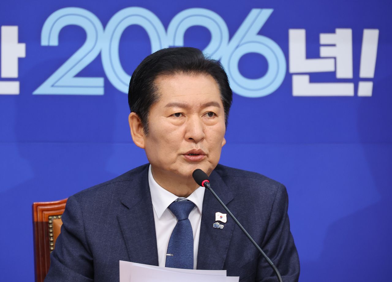 정청래 더불어민주당 대표가 지난 5일 서울 여의도 국회에서 열린 최고위원회의에서 발언하고 있다. 연합뉴스 