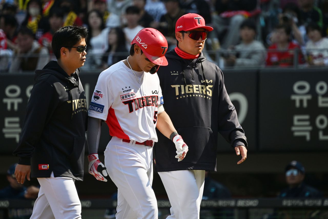 KIA 타이거즈 김도영(가운데). [뉴시스]