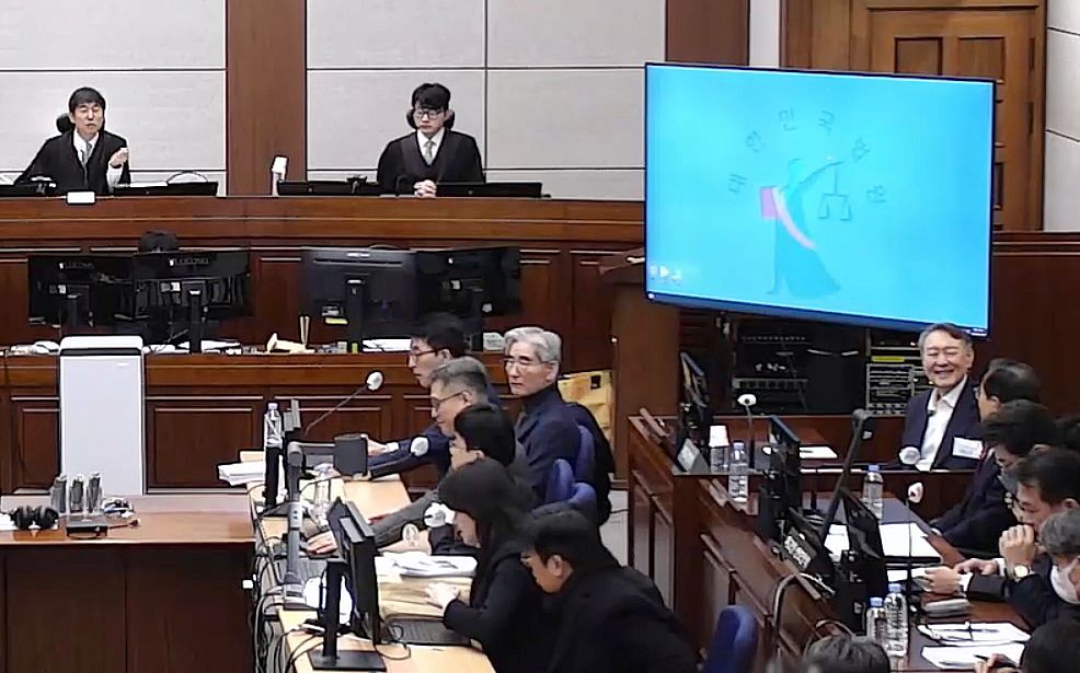 내란 우두머리 혐의로 기소된 윤석열 전 대통령과 내란 중요임무 종사 혐의를 받는 김용현 전 국방부 장관 등 내란 관련자 8명이 9일 서울중앙지방법원 417호 형사대법정에서 열린 결심 공판에 출석했다. 연합뉴스