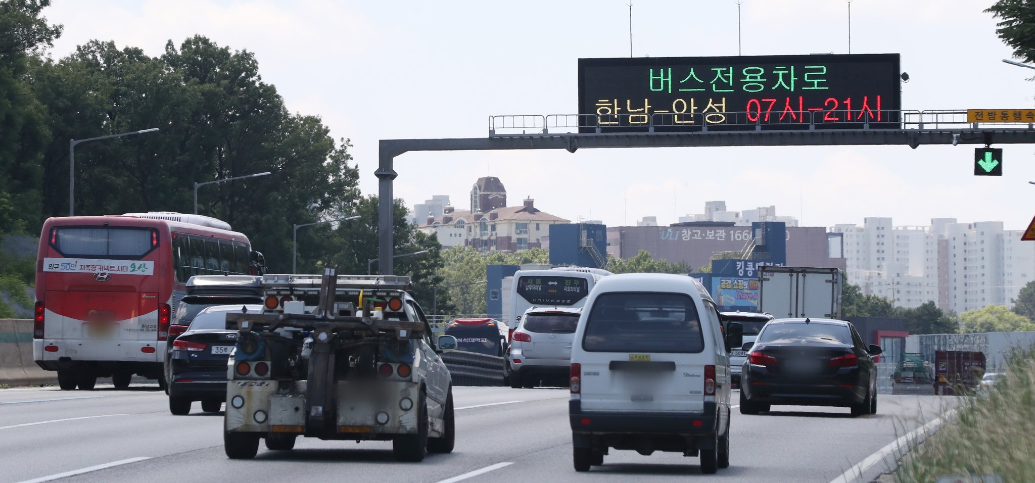 2024년 6월부터 경부고속도로의 평일 버스전용차로 구간이 안성IC 까지로 연장됐다. 뉴스1