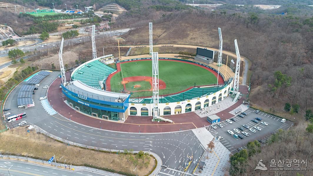 울산 웨일즈의 홈구장인 울산 문수야구장. 사진 울산시