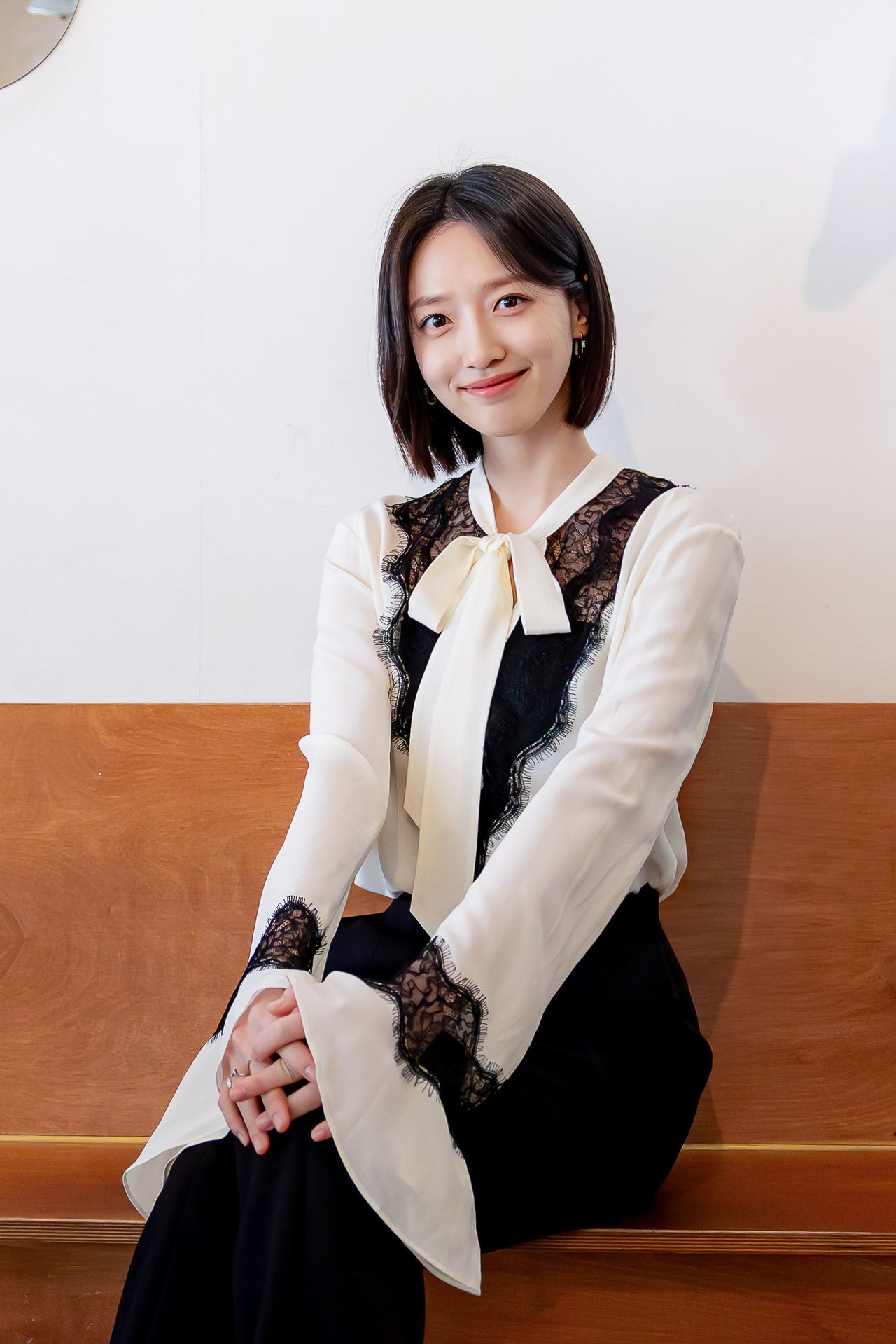 "부캐는 짧게 등장하지만, 진짜같아야 빌런들이 믿고 넘어갈 수 있어요. 그래서 절대 허투루하면 안된다고 생각했죠." 이번 시즌에서 그는 유튜버, 대학생, PD 등 다양한 모습을 보여줬다. 사진 시크릿이엔티