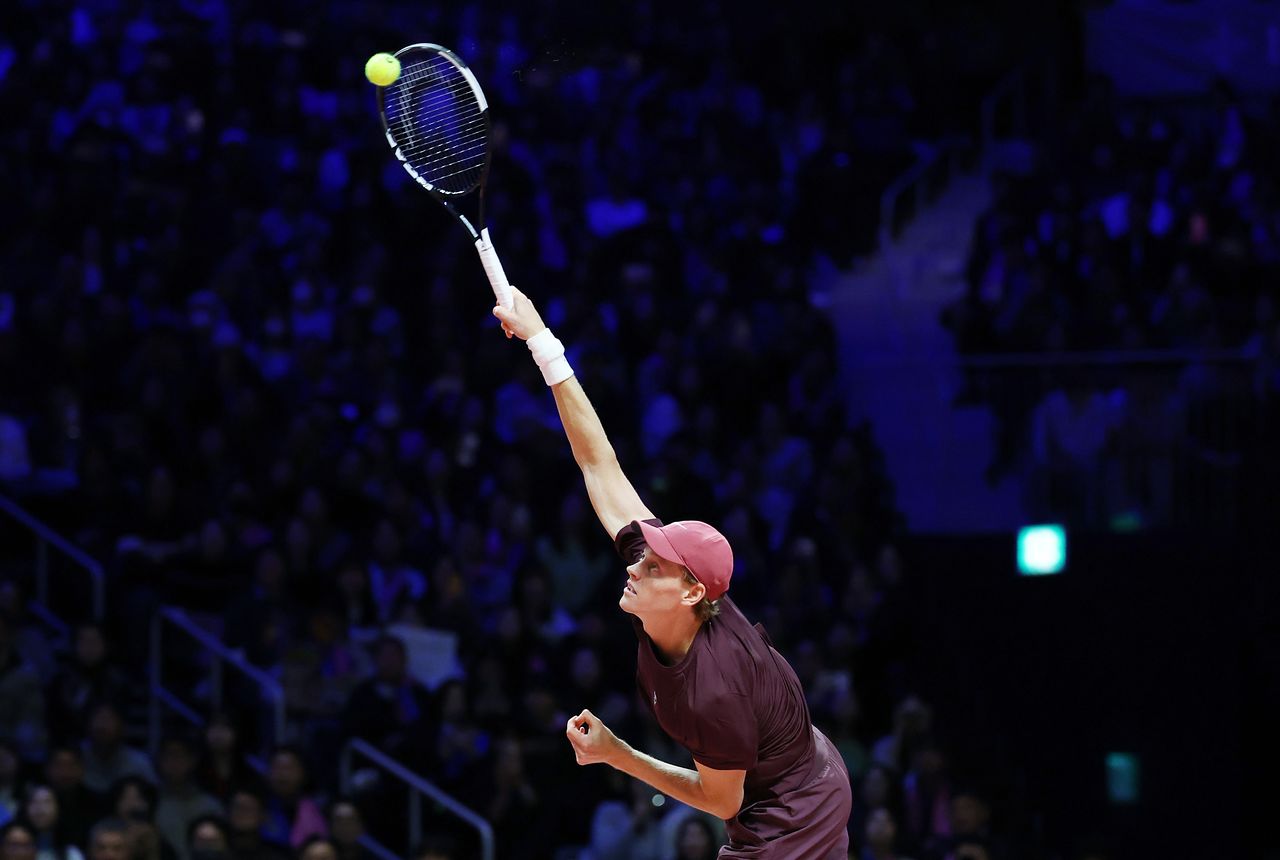 신네르의 강력한 서브에 1만2000여 관중은 숨죽였다. 연합뉴스