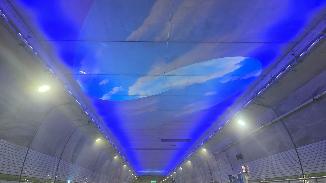 부산 대심도 내부 모습 일부 구간에 졸음 방지 등을 위해 조명이 설치될 예정이다. 위성욱 기자 