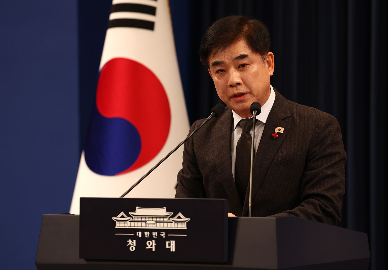 김병욱 청와대 정무비서관이 12일 청와대 춘추관 브리핑룸에서 오는 16일 여야지도부 오찬 관련 브리핑을 하고 있다. 청와대사진기자단