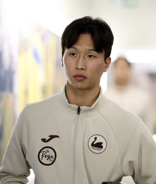 [사진] 엄지성 / 스완지시티 소셜 미디어 계정