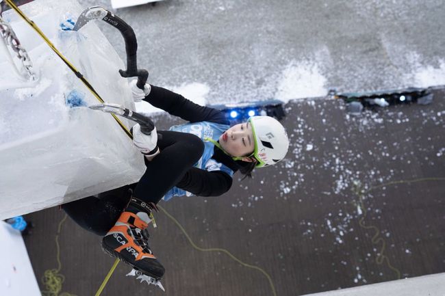대한산악연맹이 '2026 UIAA 청송 아이스클라이밍 월드컵' 성황리 개최했다. / 대한산악연맹