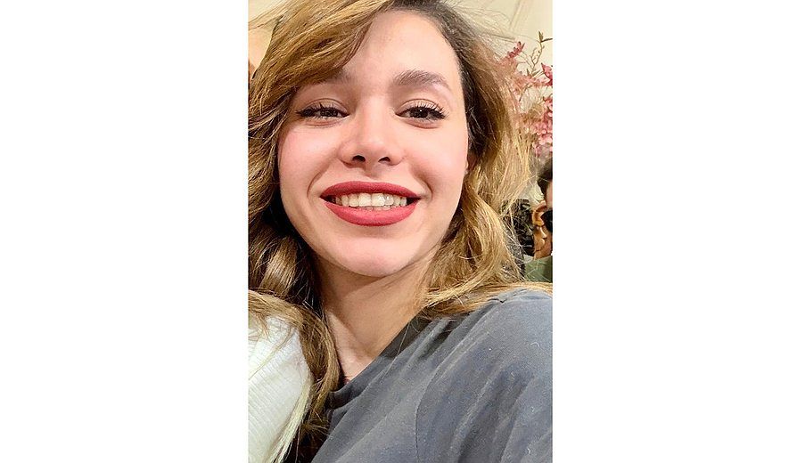 노르웨이에 기반을 둔 인권단체 이란인권(IHR)이 11일(현지시간) 23세 대학생 루비나 아미니안이 테헤란에서 열린 반정부 시위 도중 지근거리에서 뒤통수에 총을 맞고 숨졌다고 밝혔다. 사진 IHR 홈페이지 캡처