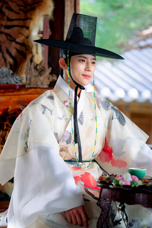 어썸이엔티 제공