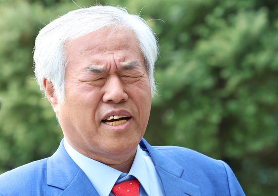 서울서부지법 폭동 사태 배후로 지목된 전광훈 사랑제일교회 목사가 구속됐다. 뉴스1