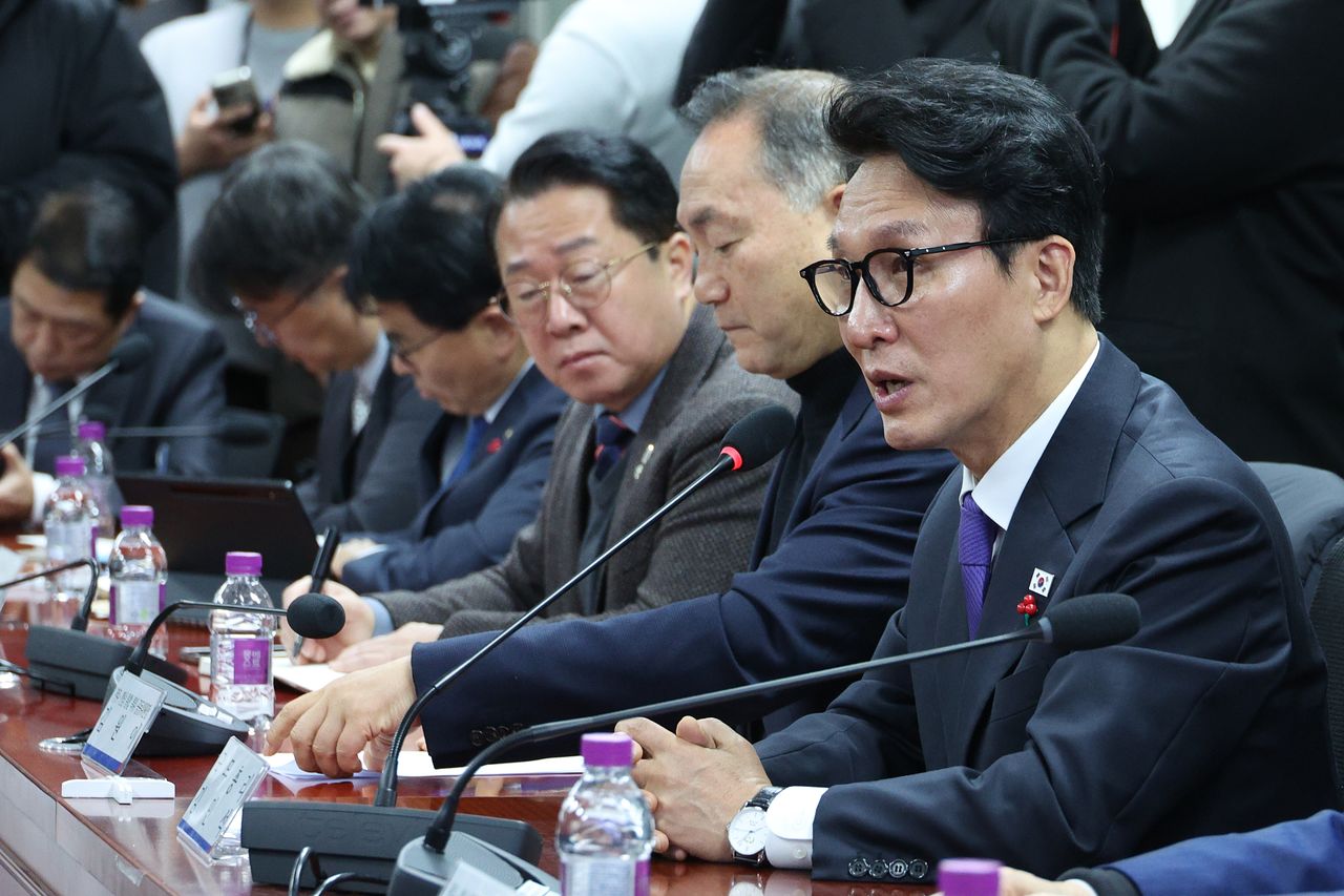 김민석 국무총리가 14일 서울 여의도 국회 의원회관에서 열린 광주·전남 통합추친 특위 간담회에서 발언하고 있다. 뉴스1