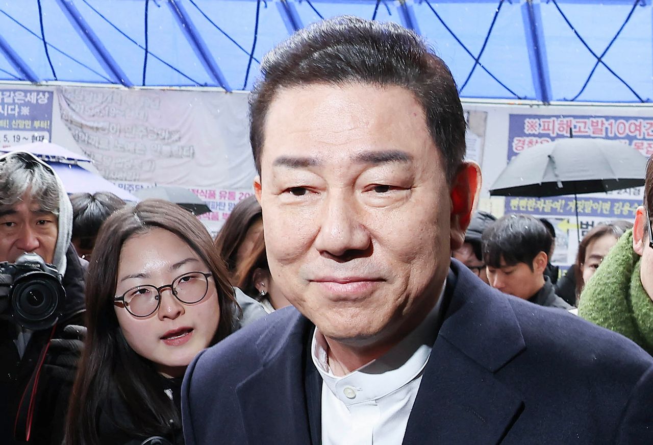 김병기 전 더불어민주당 원내대표가 지난 12일 오후 서울 여의도 중앙당사에서 열린 윤리위원회에 출석하고 있다. 임현동 기자