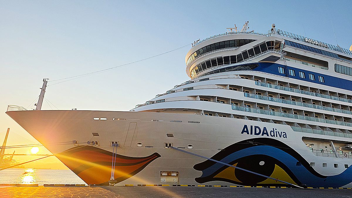  지난 12일 독일 선사 아이다크루즈사의 6만9000t급 선박인 아이다디바호가 부산항 크루즈 터미널에 입항했다. 사진 부산항만공사