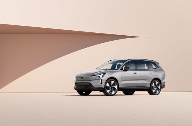 볼보자동차의 플래그십 전기 SUV, 볼보 EX90