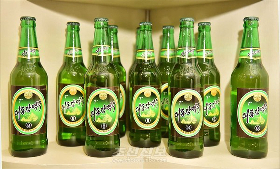 북한 대동강맥주공장에서 생산되는 맥주. 조선신보, 연합뉴스