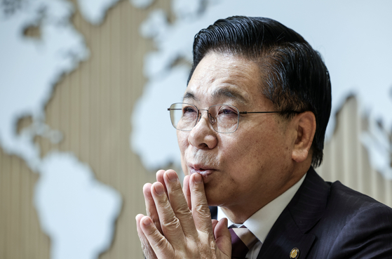 여의도순복음교회 이영훈 담임목사는 "정치권에 1차적 책임이 있다. 온갖 부정적 언어로 상대를 공격하지 않나. 의식 전환이 필요하다. 감사는 미래를 열어가는 도구다"라고 말했다. 김성룡 기자