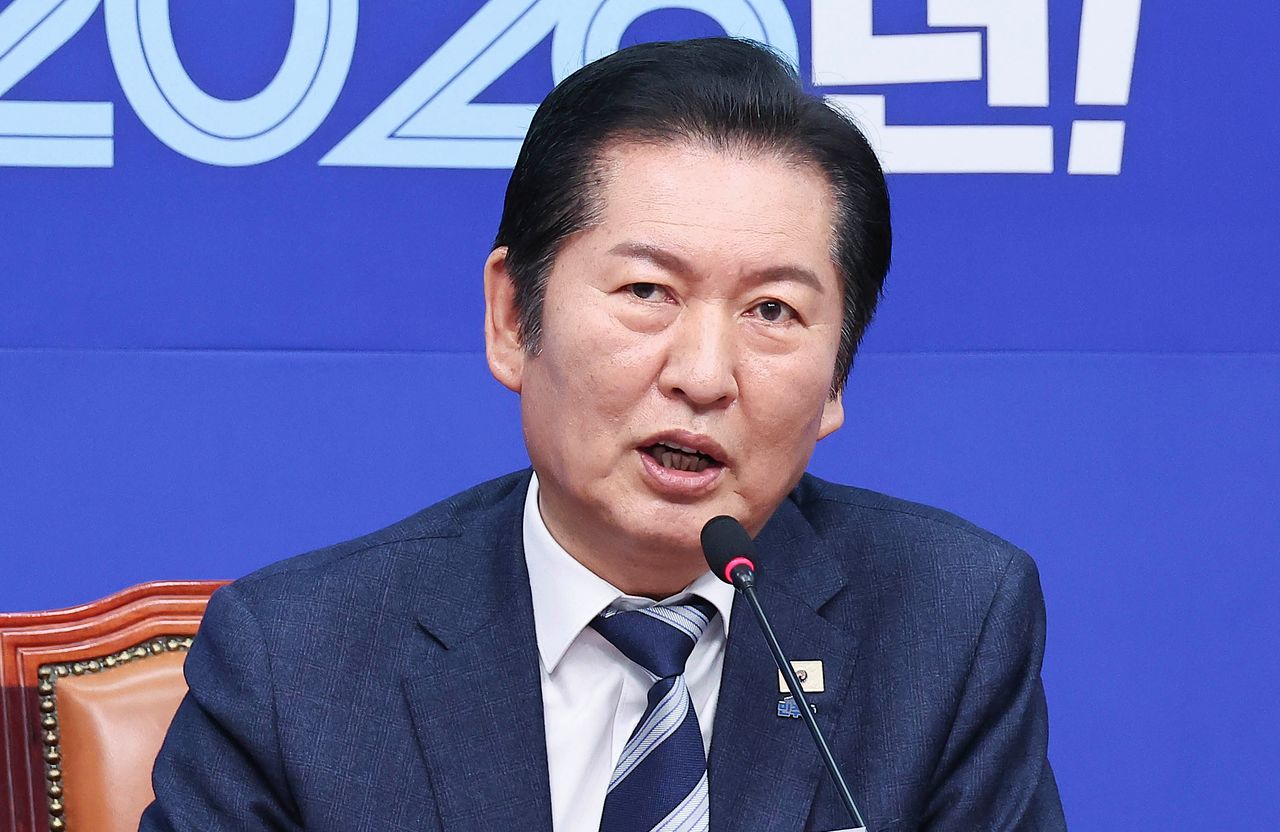 정청래 더불어민주당 대표가 16일 오전 국회에서 열린 최고위원회의에서 발언하고 있다. 임현동 기자