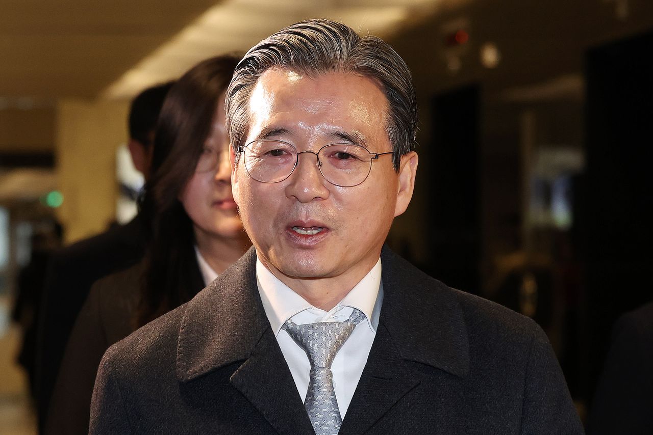 김용범 청와대 정책실장이 지난 9일 서울 중구 대한상공회의소에서 열린 10대 그룹 사장단과 비공개 간담회에 참석하기 위해 회의장으로 입장하고 있다. 뉴스1