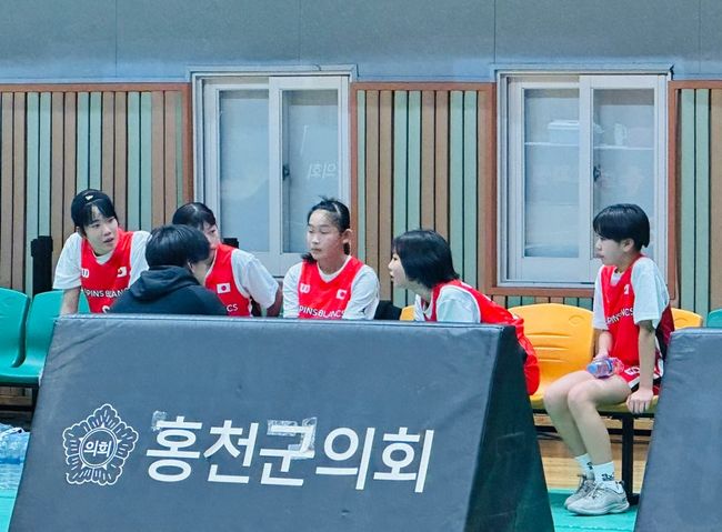 [사진] 단 5명으로 여자초등부 우승을 차지한 일본