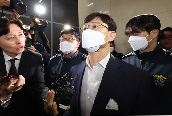 임성근 전 해병대 1사단장이 구속된 후 지난해 10월 31일 순직해병 특별검사팀에 출석하고 있다. 연합뉴스