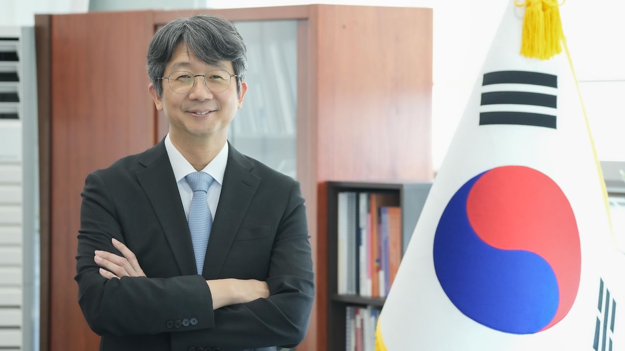 임승관 질병관리청장은 “지금이 방역체계를 손 볼 골든타임이며 어떤 병이 들어 오더라도 작동하는 체계를 마련하겠다”라고 밝혔다. 질병관리청 제공