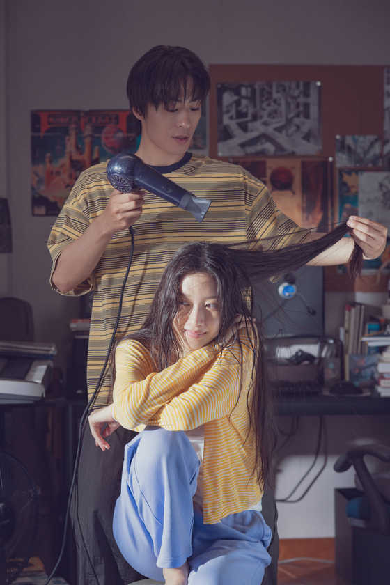 영화 '만약에 우리'는 우연히 재회한 은호(구교환)와 정원(문가영)이 뜨겁게 사랑했던 그 시절을 함께 되짚는 스토리다. 사진 쇼박스