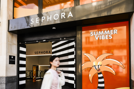 프랑스에 있는 세포라 매장 앞. EPA=연합뉴스 