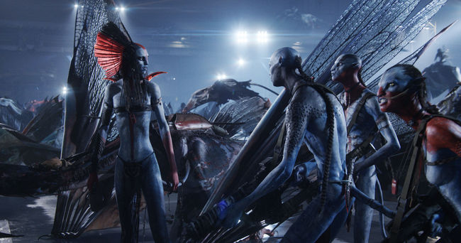 Varang (Oona Chaplin) in 20th Century Studios' AVATAR: FIRE AND ASH. Photo courtesy of 20th Century Studios.  2025 20th Century Studios. All Rights Reserved.