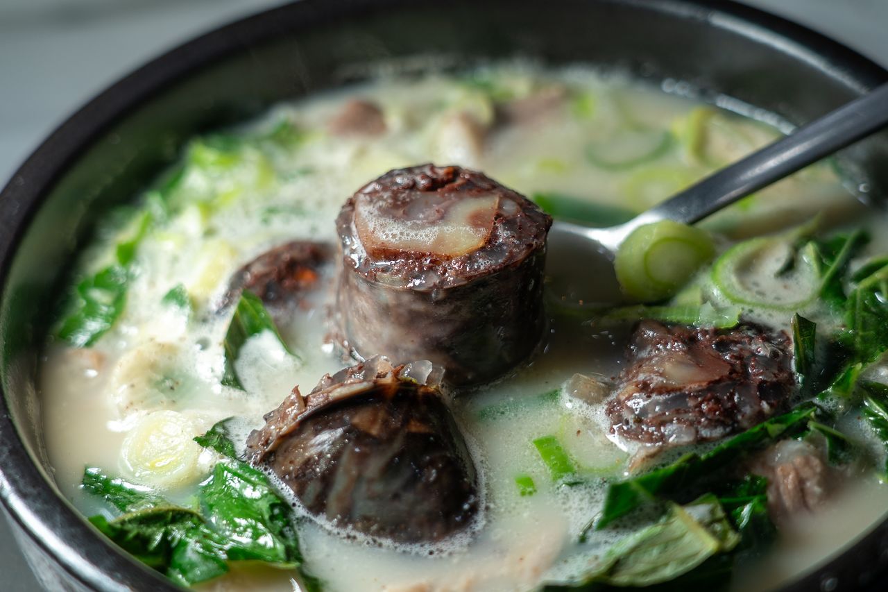 광장순대의 순대국밥. 순대 안에 밤이 들었다.