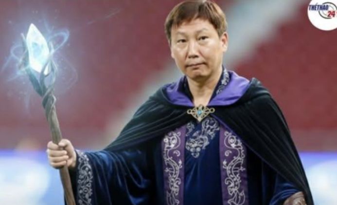 베트남은 김상식 감독이 흑마술을 썼다고 열광했다. 사진 베트남 매체 캡처