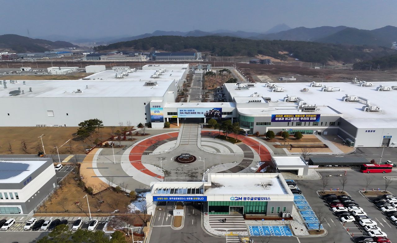 국내 첫 노사 상생 모델인 '광주형 일자리'를 적용한 광주글로벌모터스(GGM) 공장 전경. 연합뉴스