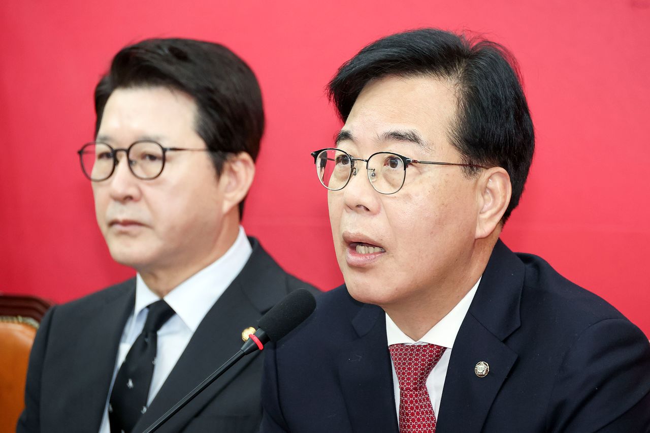 송언석 국민의힘 원내대표가 26일 오전 국회에서 열린 최고위원회의에 참석해 발언하고 있다. 김성룡 기자