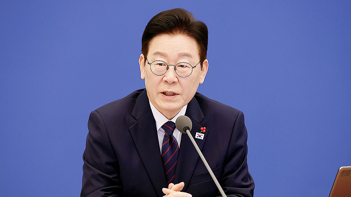 이재명 대통령이 지난 22일 청와대에서 열린 수석보좌관회의에서 발언하고 있다. 연합뉴스