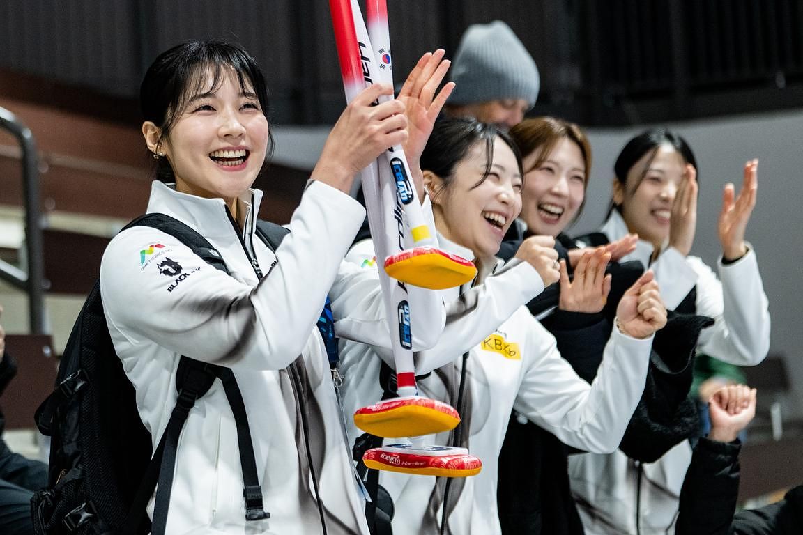 여자컬링 국가대표 설예은, 김수지, 설예지, 김민지(왼쪽부터) 사진 대한컬링연맹