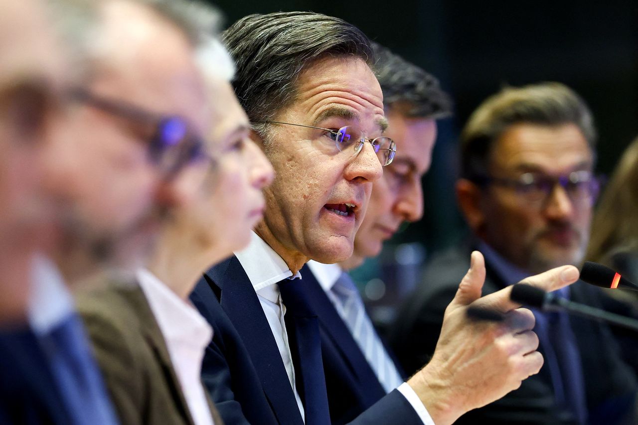 마르크 뤼터 북대서양조약기구(나토) 사무총장이 26일(현지시간) 벨기에 브뤼셀 유럽의회에서 연설하고 있다. 로이터=연합뉴스