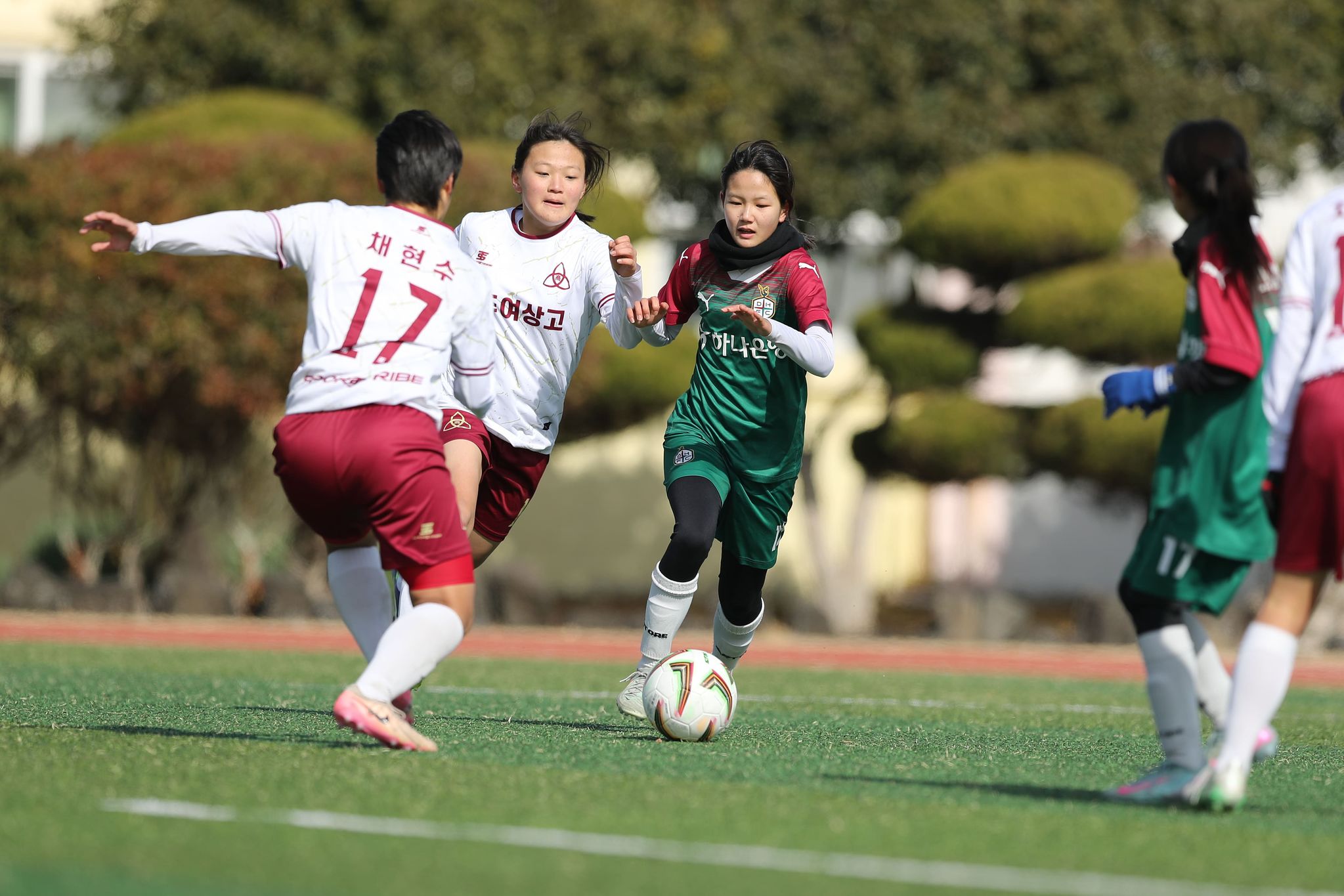 여자부 교류 경기에서 제주여자상업고와 대전한밭여자중이 맞붙었다. 사진 넥슨