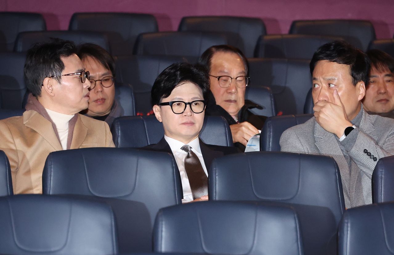 한동훈 전 국민의힘 대표가 28일 서울 영등포구의 한 영화관에서 ‘잊혀진 대통령: 김영삼의 개혁시대’를 관람했다.뉴스1