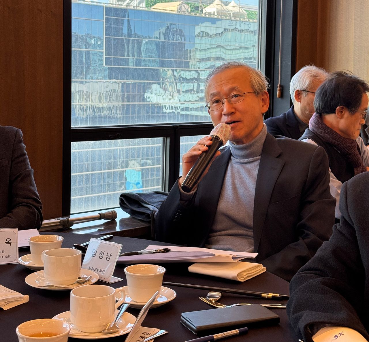 지난 28일 한중우호협회는 서울 프레스센터에서 중국전문가포럼을 열어 AI 시대 한국 콘텐트의 對중국 전략을 주제로 토론의 장을 마련했다. 중국연구소