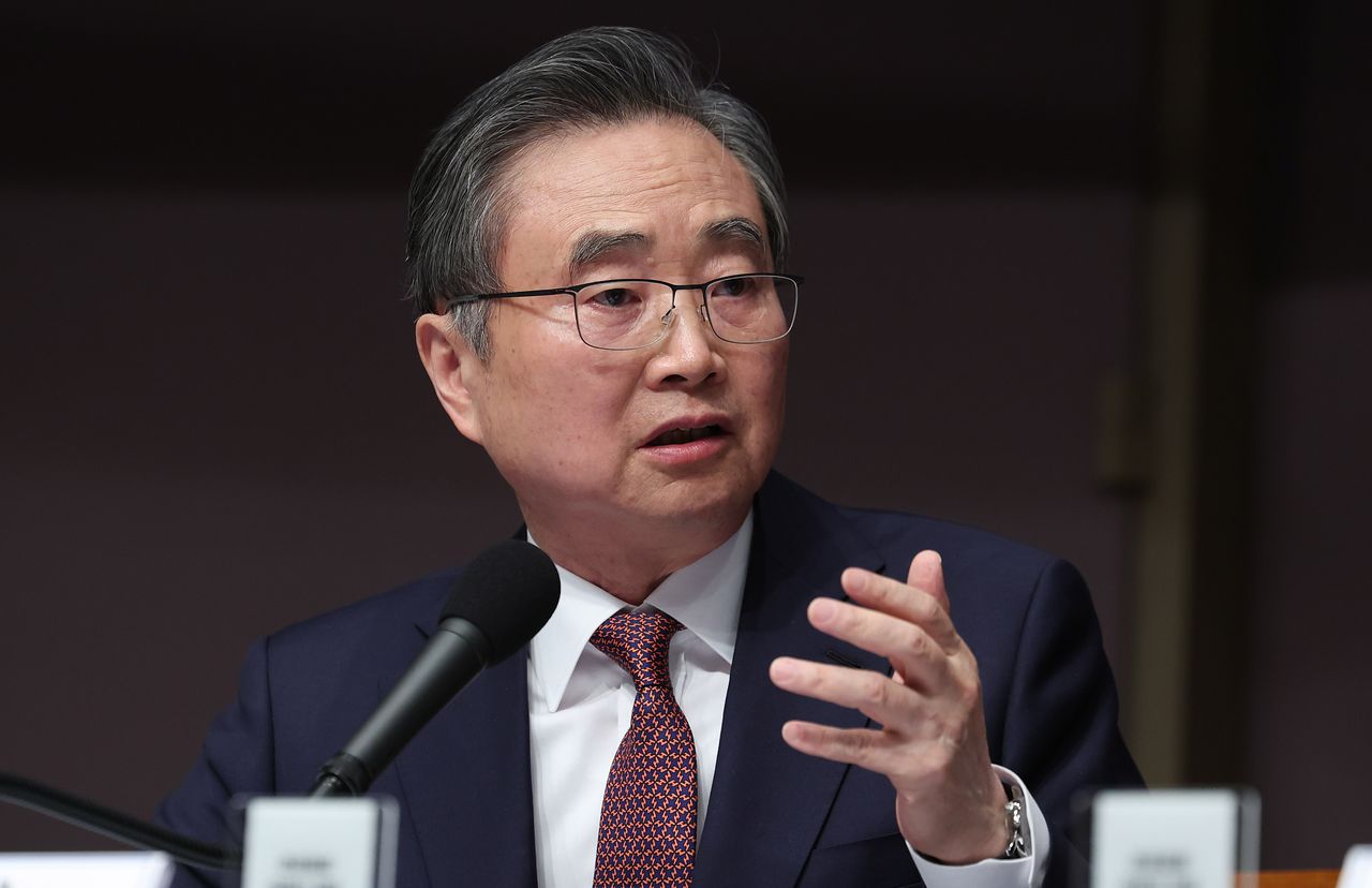 조현 외교부 장관이 29일 오전 서울 중구 프레스센터에서 열린 외교장관 초청 관훈클럽 토론회에서 질문에 답하고 있다. 뉴스1