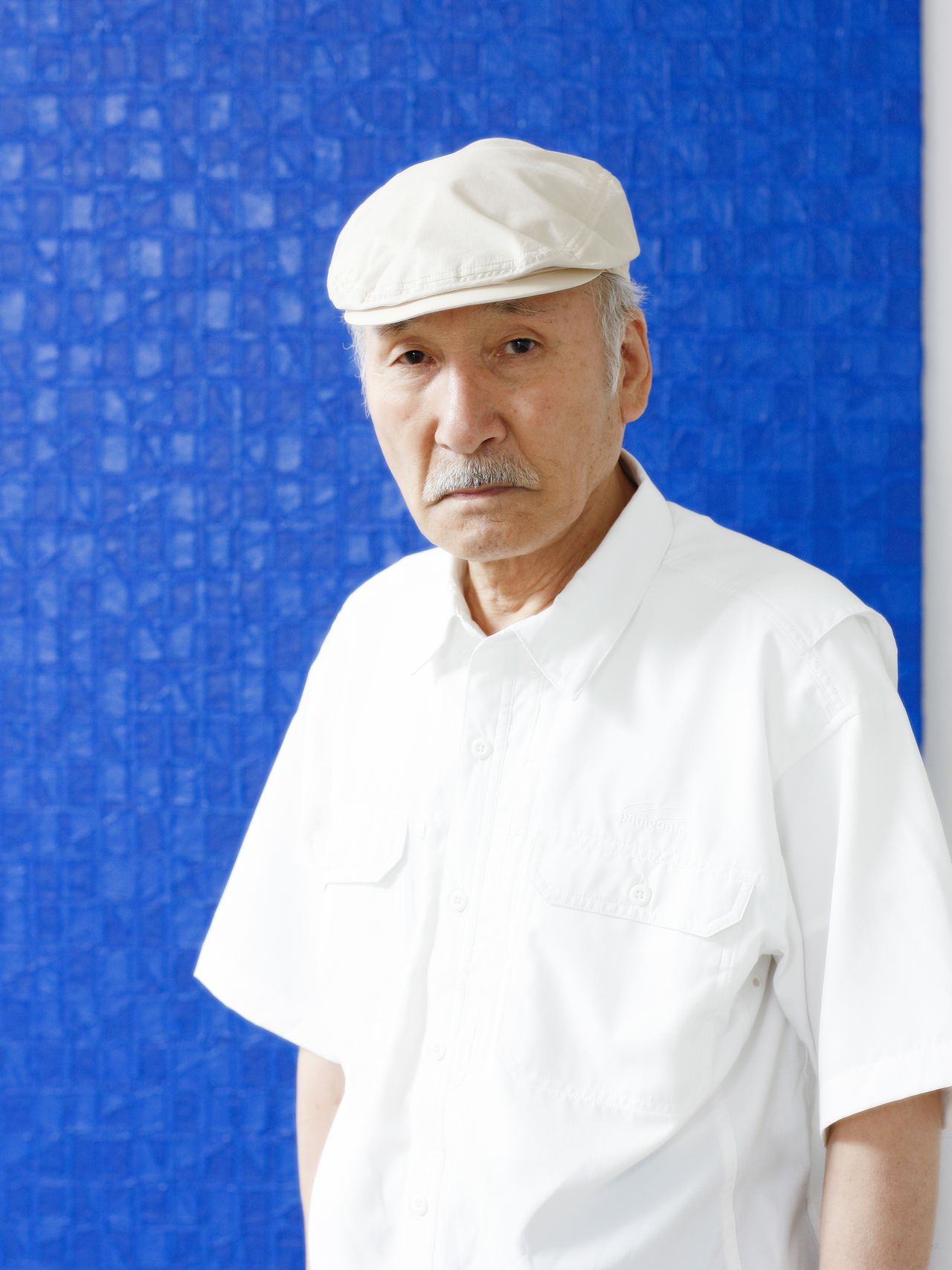 정상화 작가가 28일 별세했다. 사진은 2014년 갤러리현대 개인전 당시 모습. [사진 갤러리현대]