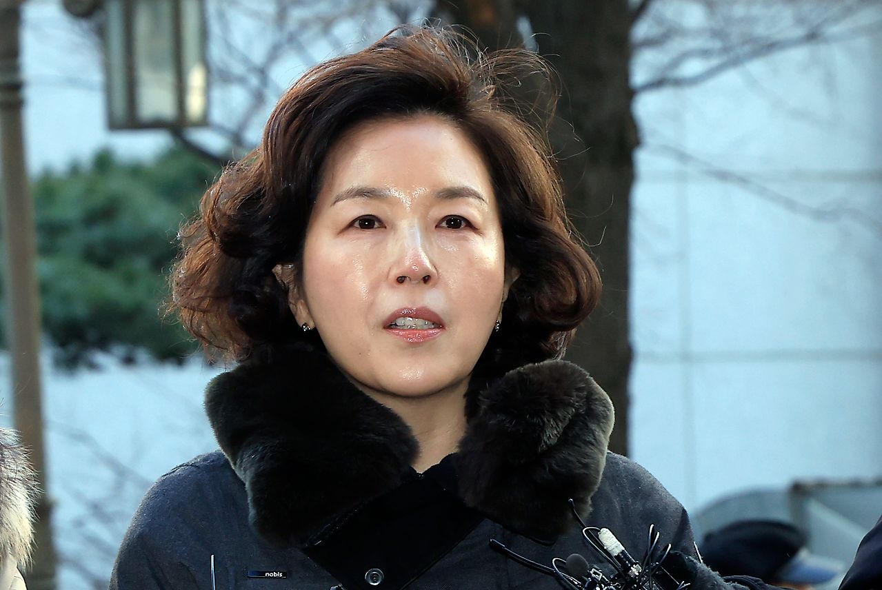 김경 전 서울시의원이 29일 오전 서울시 마포구 서울경찰청 공공범죄수사대로 추가 소환 조사에 출석해 "심려 끼쳐 죄송"하다며 사과의 말을 하고 있다. 뉴스1