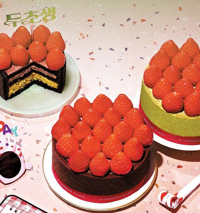 스초생 라인업은 역대 최고 판매량을 기록하며 스테디셀러로서의 입지를 굳혔다. [사진 투썸플레이스]