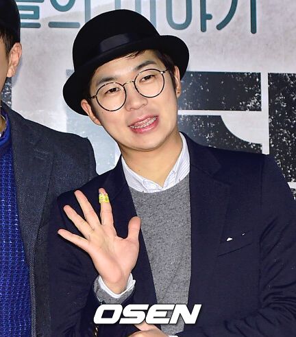 [OSEN=김경섭 기자]한편 윤제균 감독이 메가폰을 잡고 배우 황정민, 김윤진, 오달수, 장영남, 정진영, 김슬기, 라미란 등이 열연하는 '국제시장'은 오는 17일 개봉을 앞두고 있다./greenfield@osen.co.kr