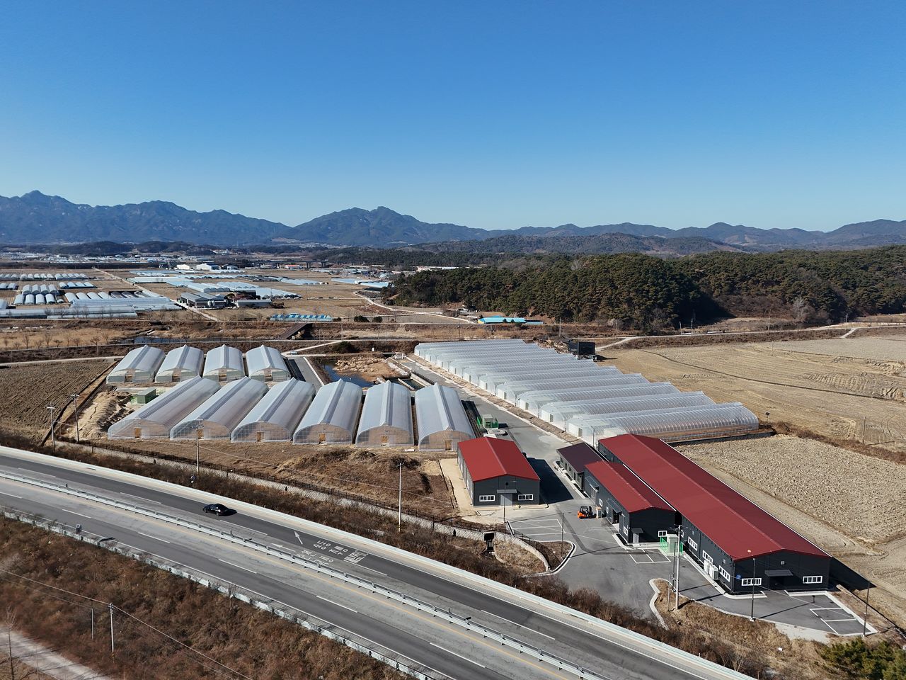남원시가 주생면 중동리 미꾸리 양식단지 부지에 조성 중인 '미꾸리 공유 양식 플랫폼' 전경. 사진 남원시