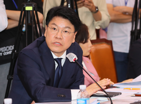 2020년 7월 국회에서 발언 중인 장제원 의원. 연합뉴스