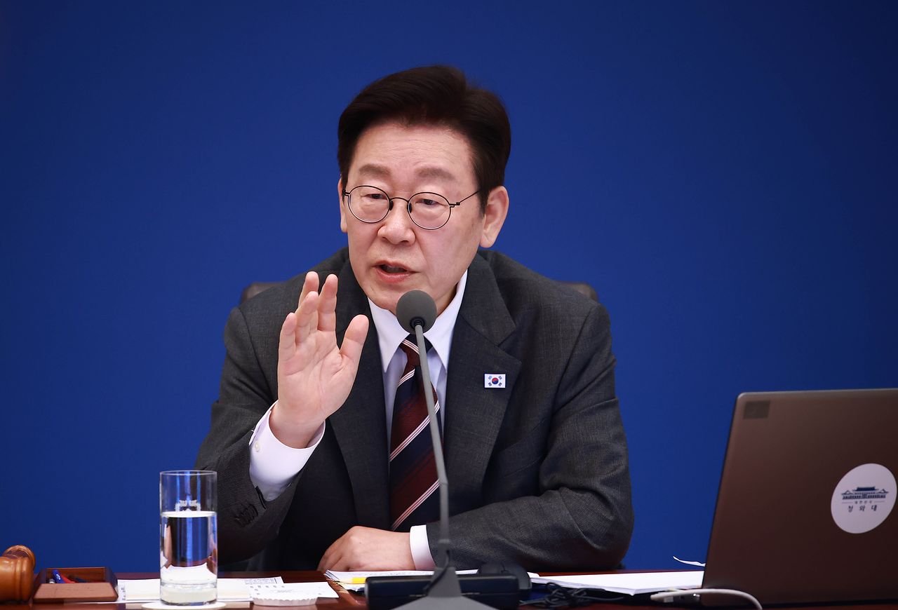 이재명 대통령이 3일 청와대 본관에서 열린 제4회 국무회의에서 발언하고 있다. 연합뉴스