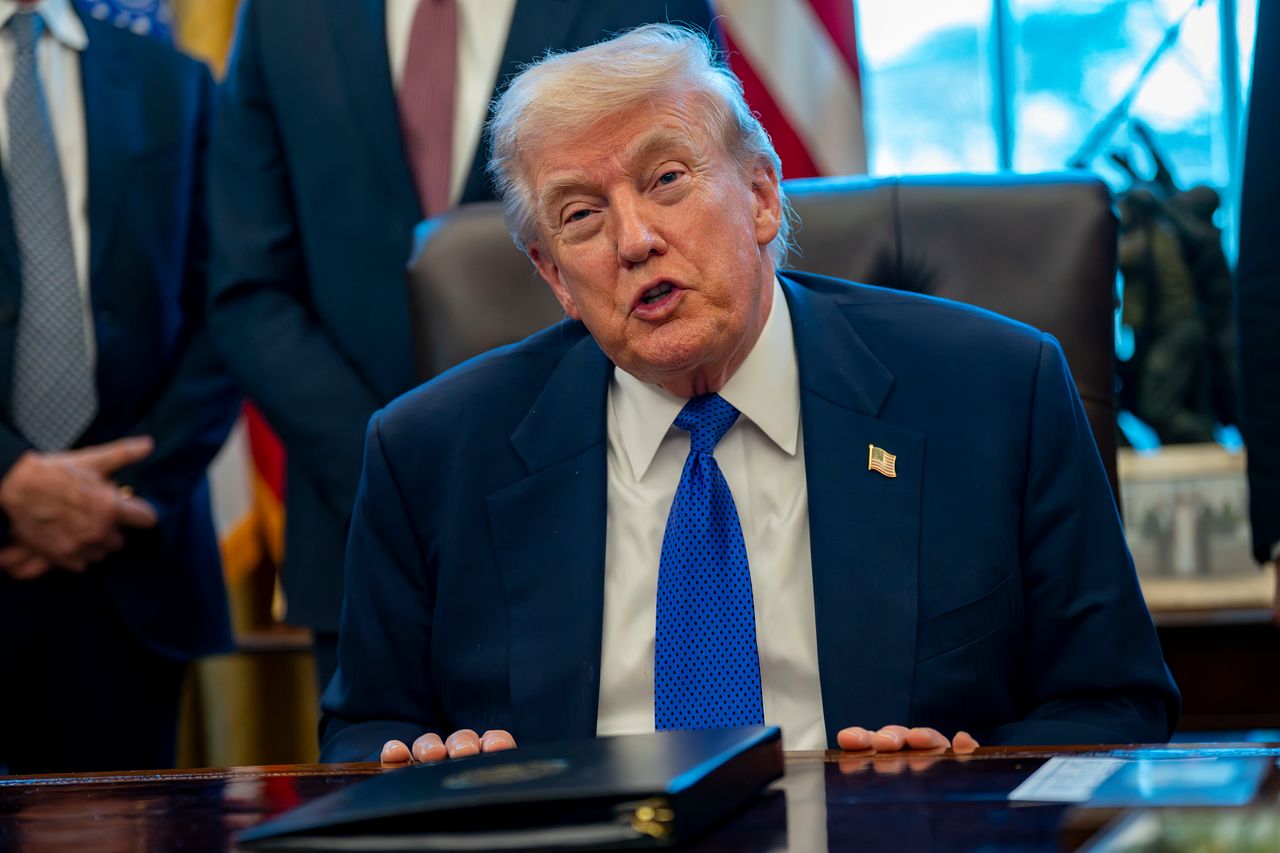 2일(현지시간) 백악관 집무실에서 발언하고 있는 도널드 트럼프 대통령 [EPA=연합뉴스]